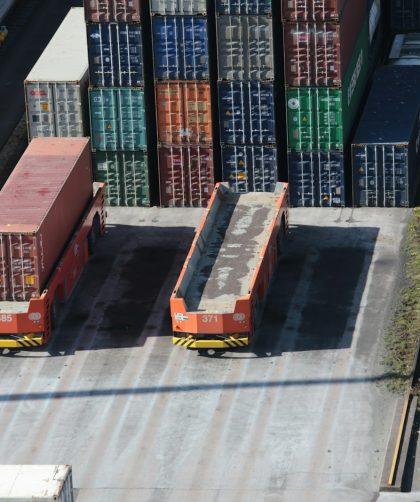 How AGV: automated guided vehicle systems are revolutionizing material handling
