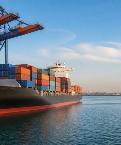 Incoterm cfr : fonctionnement, responsabilités et coûts du transport maritime