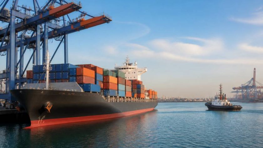Incoterm cfr : fonctionnement, responsabilités et coûts du transport maritime