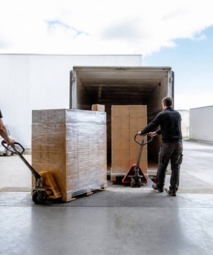 Cross dock def : définition et fonctionnement du cross-docking en logistique
