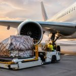 Fret aérien : fonctionnement, avantages et coûts de ce mode de transport de marchandises